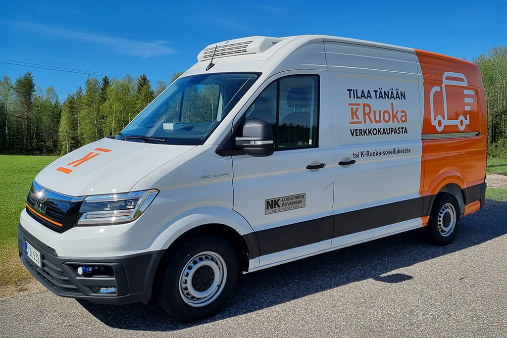 NK Logistiikan pakettiauto